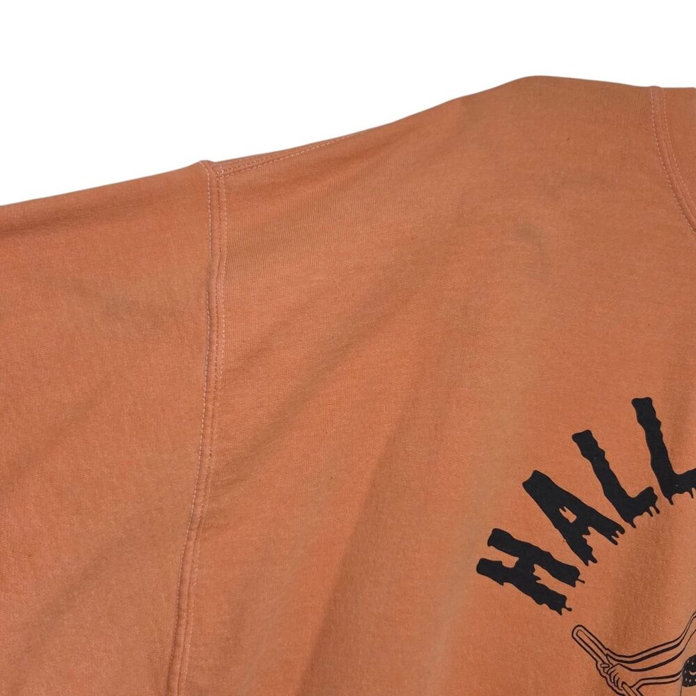 Creamy‎ Orange Hallow Queen Oversized Crew Neck Halloween Sweatshirt Size XL - Picture 7 of 9